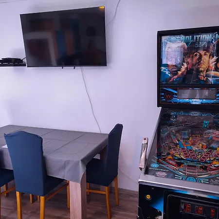 Pinball Διαμέρισμα *