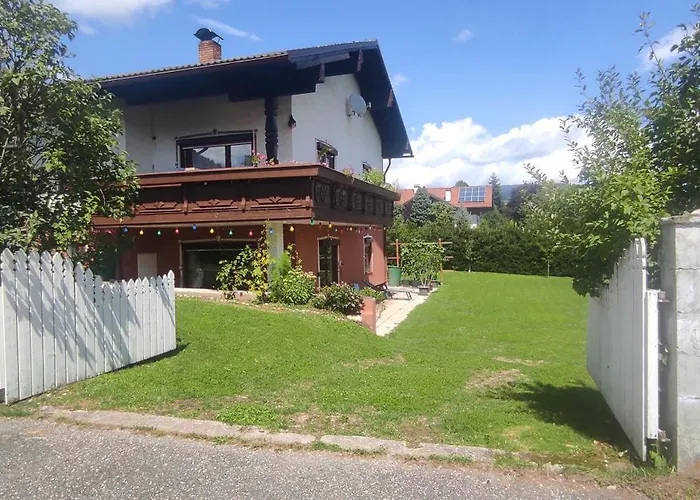 Pinball Lägenhet Feldkirchen in Kärnten